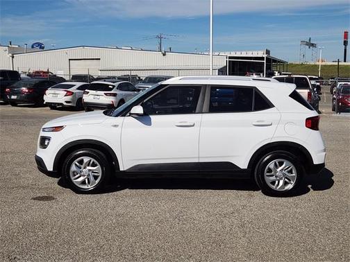 2020 Hyundai VENUE SEL