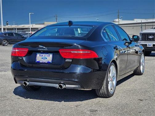 2018 Jaguar XE 35t Premium