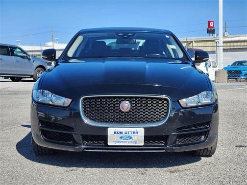 2018 Jaguar XE 35t Premium