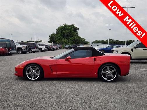 2008 Chevrolet Corvette Indy 500 Pace Car Replica