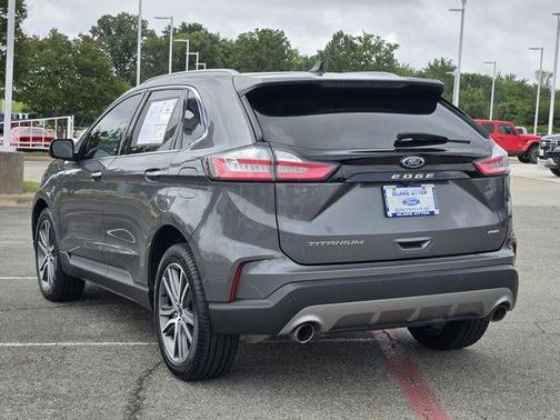 Gray Metallic 2022 Ford Edge Titanium