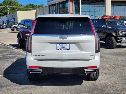 2022 Cadillac Escalade ESV Premium Luxury