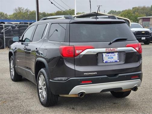 2017 GMC Acadia SLE-2