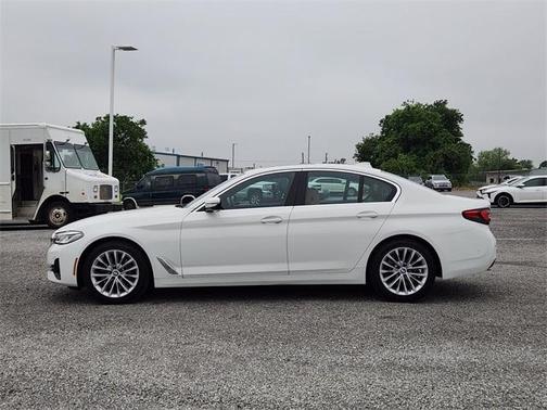 2021 BMW 540 i