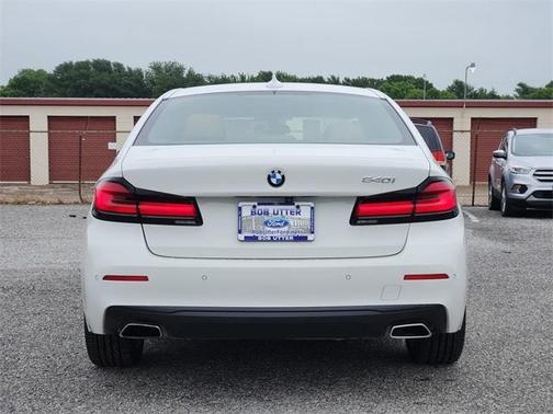 2021 BMW 540 i