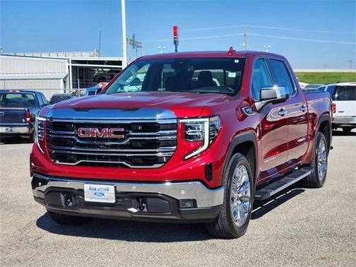 2024 GMC Sierra 1500 SLT