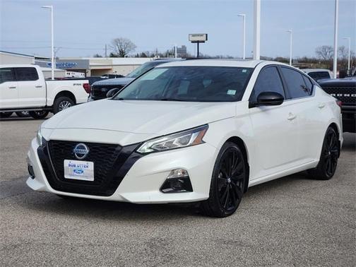 2022 Nissan Altima 2.5 SR