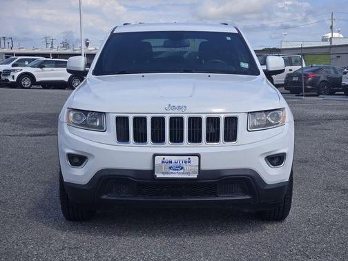 Bright White Clearcoat 2014 Jeep Grand Cherokee Laredo
