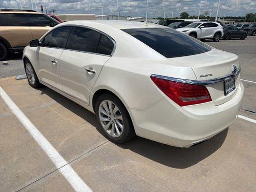 White Diamond Clearcoat 2014 Buick LaCrosse Premium 2
