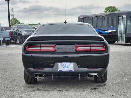 2022 Dodge Challenger SXT