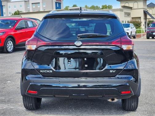 2023 Nissan Kicks SV