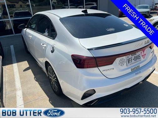 Snow White Pearl 2022 Kia Forte GT-Line