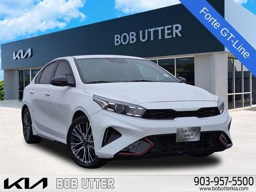 Snow White Pearl 2022 Kia Forte GT-Line