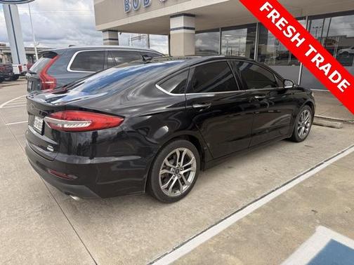 2020 Ford Fusion SEL