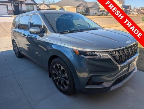 2024 Kia Carnival EX