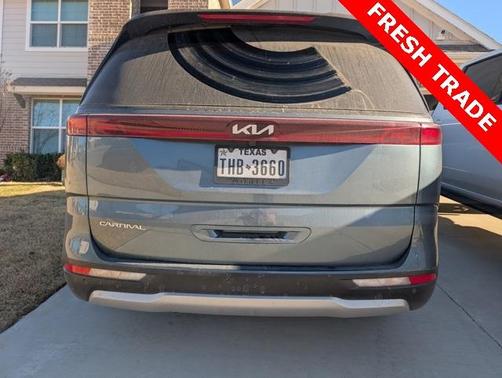 2024 Kia Carnival EX