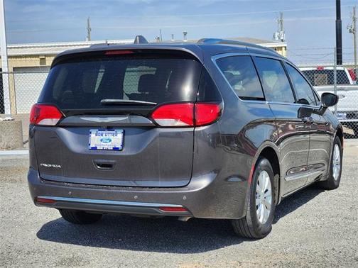 2018 Chrysler Pacifica Touring-L Plus