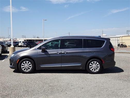 2018 Chrysler Pacifica Touring-L Plus