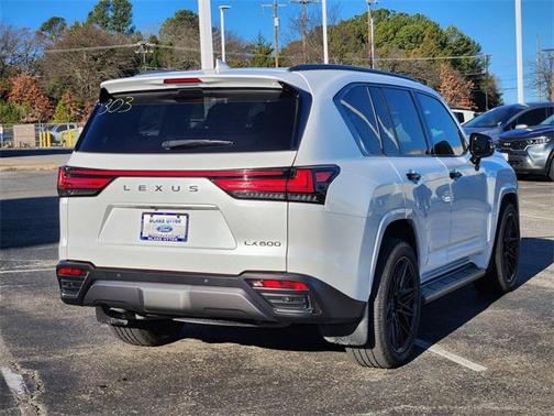 2023 Lexus LX 600 Premium