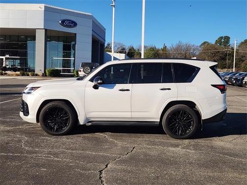 2023 Lexus LX 600 Premium