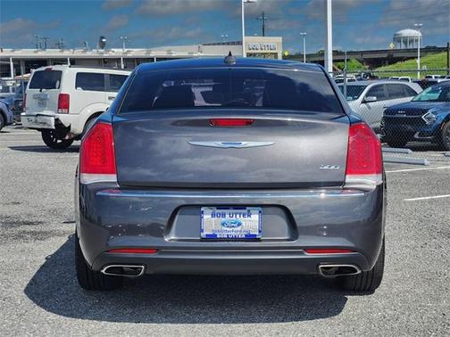 2019 Chrysler 300 Limited