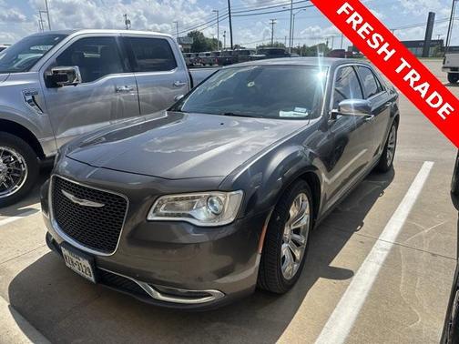 2019 Chrysler 300 Limited