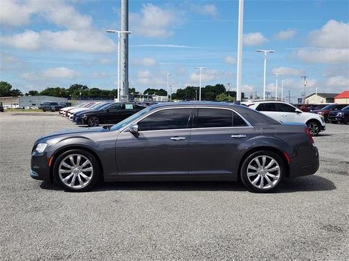 2019 Chrysler 300 Limited
