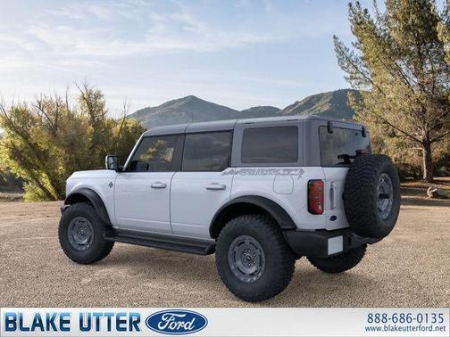 Oxford White 2025 Ford Bronco Outer Banks