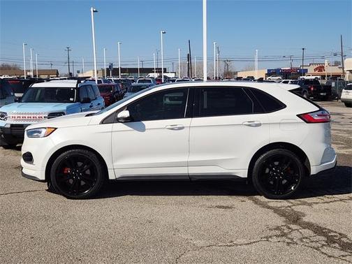 2022 Ford Edge ST