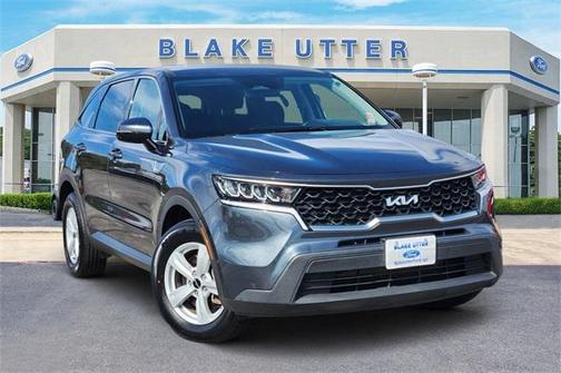 2022 Kia Sorento LX