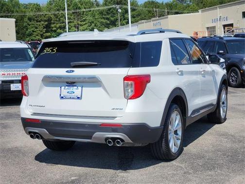 2022 Ford Explorer Platinum