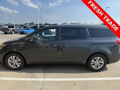 2017 Kia Sedona LX