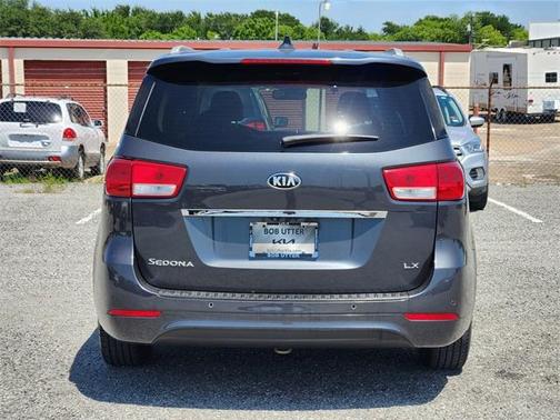 2017 Kia Sedona LX