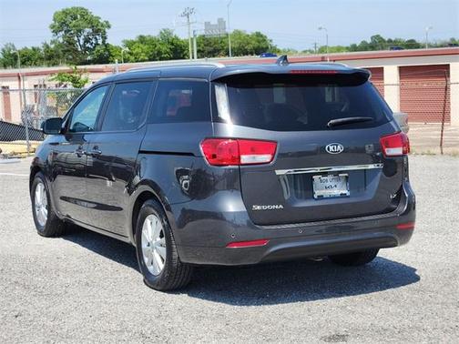2017 Kia Sedona LX