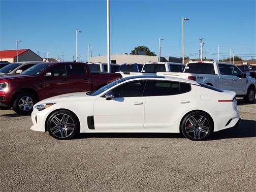 2022 Kia Stinger GT1