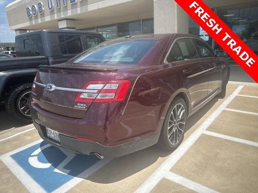 2018 Ford Taurus SEL