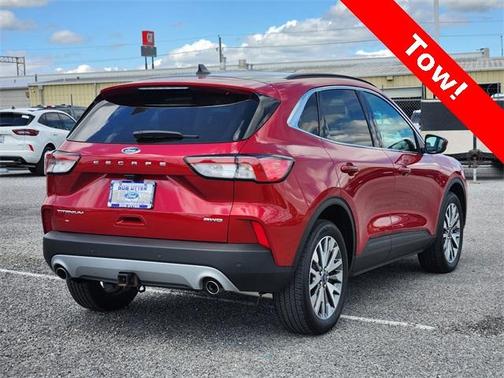 2022 Ford Escape Titanium