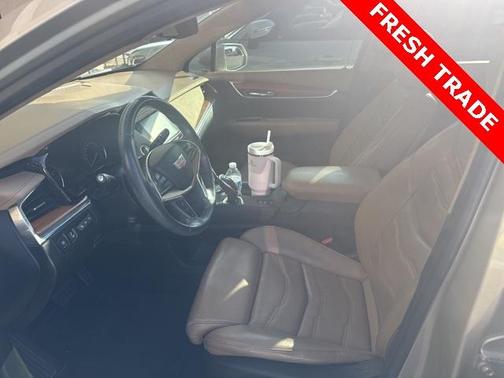 2017 Cadillac XT5 Platinum