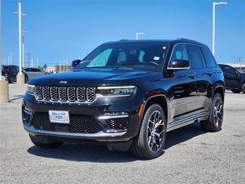 2022 Jeep Grand Cherokee Summit