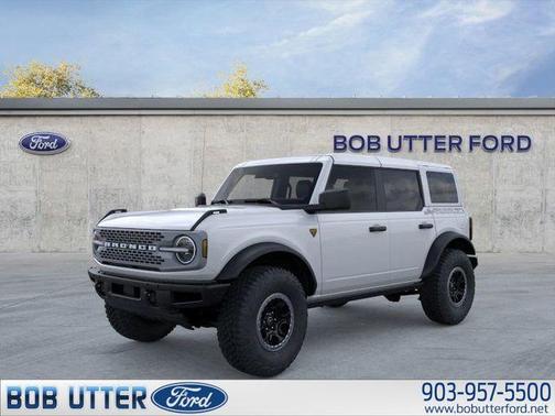 Oxford White 2026 Ford Bronco Badlands