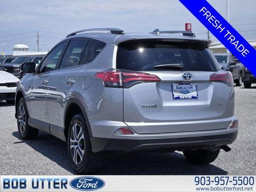 Silver Sky Metallic 2017 Toyota RAV4 LE