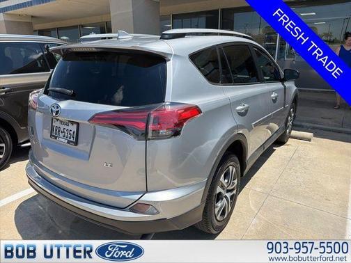 Silver Sky Metallic 2017 Toyota RAV4 LE