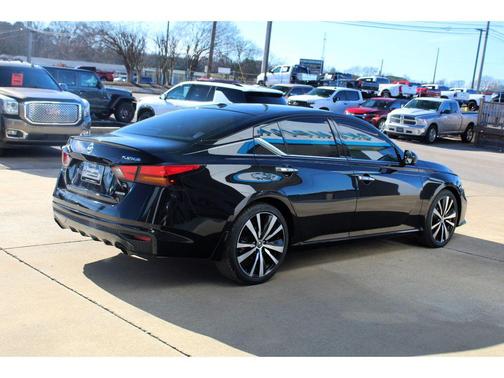 2020 Nissan Altima Platinum VC-Turbo FWD