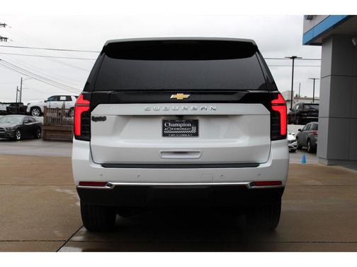 2026 Chevrolet Suburban LS