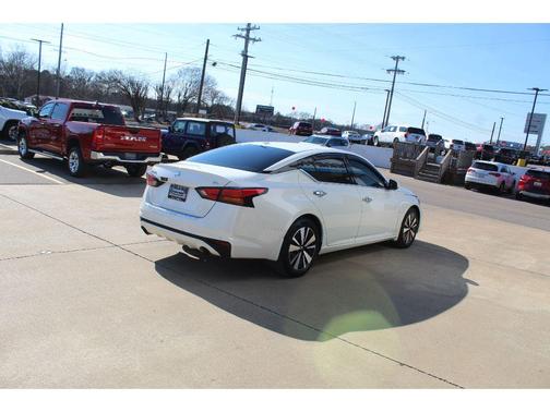 2021 Nissan Altima 2.5 SL