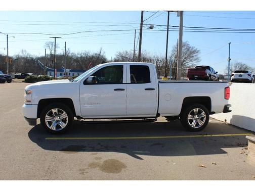 2018 Chevrolet Silverado 1500 Custom