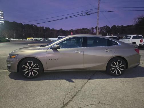 2024 Chevrolet Malibu FWD RS