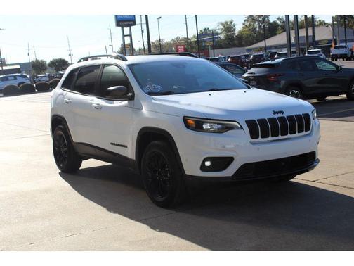 2023 Jeep Cherokee Altitude