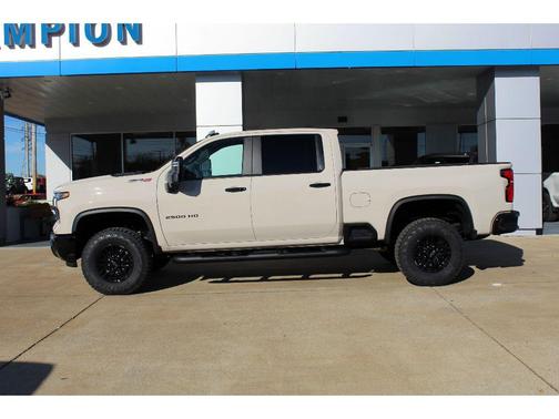 2026 Chevrolet Silverado 2500 Crew Cab, Standard Bed, XR2, 4WD