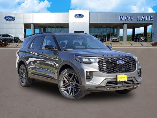 Carbonized Gray Metallic 2026 Ford Explorer ST-Line